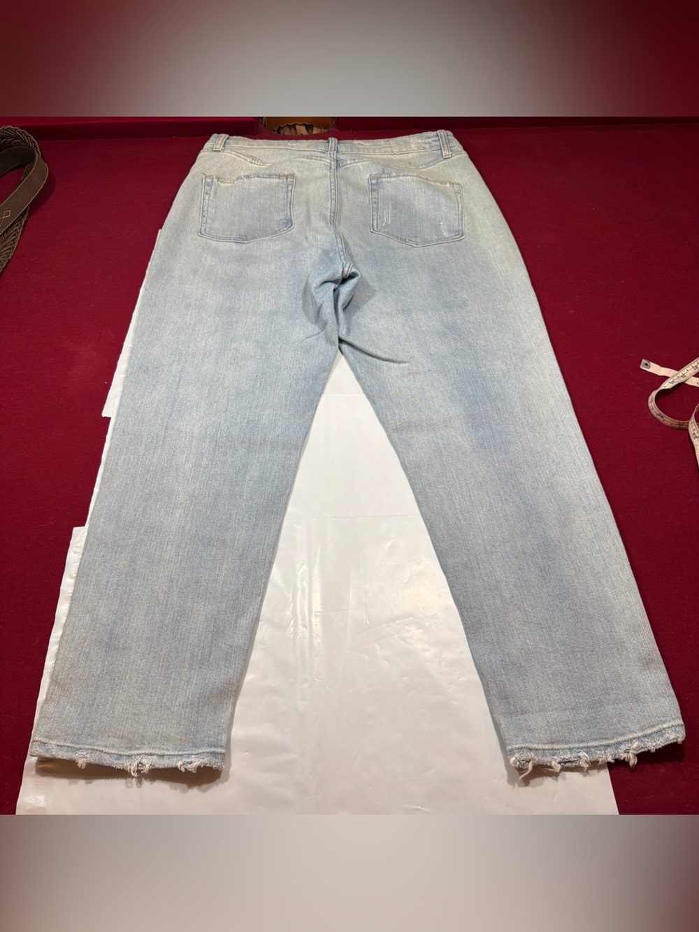 Wild Fable Light Wash Blue High Rise Mom Jeans Denim Distressed Stretchy, Sz 12